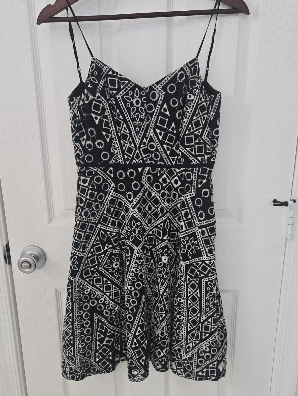 Banana Republic Black & White Geometric Mini Dress 00P